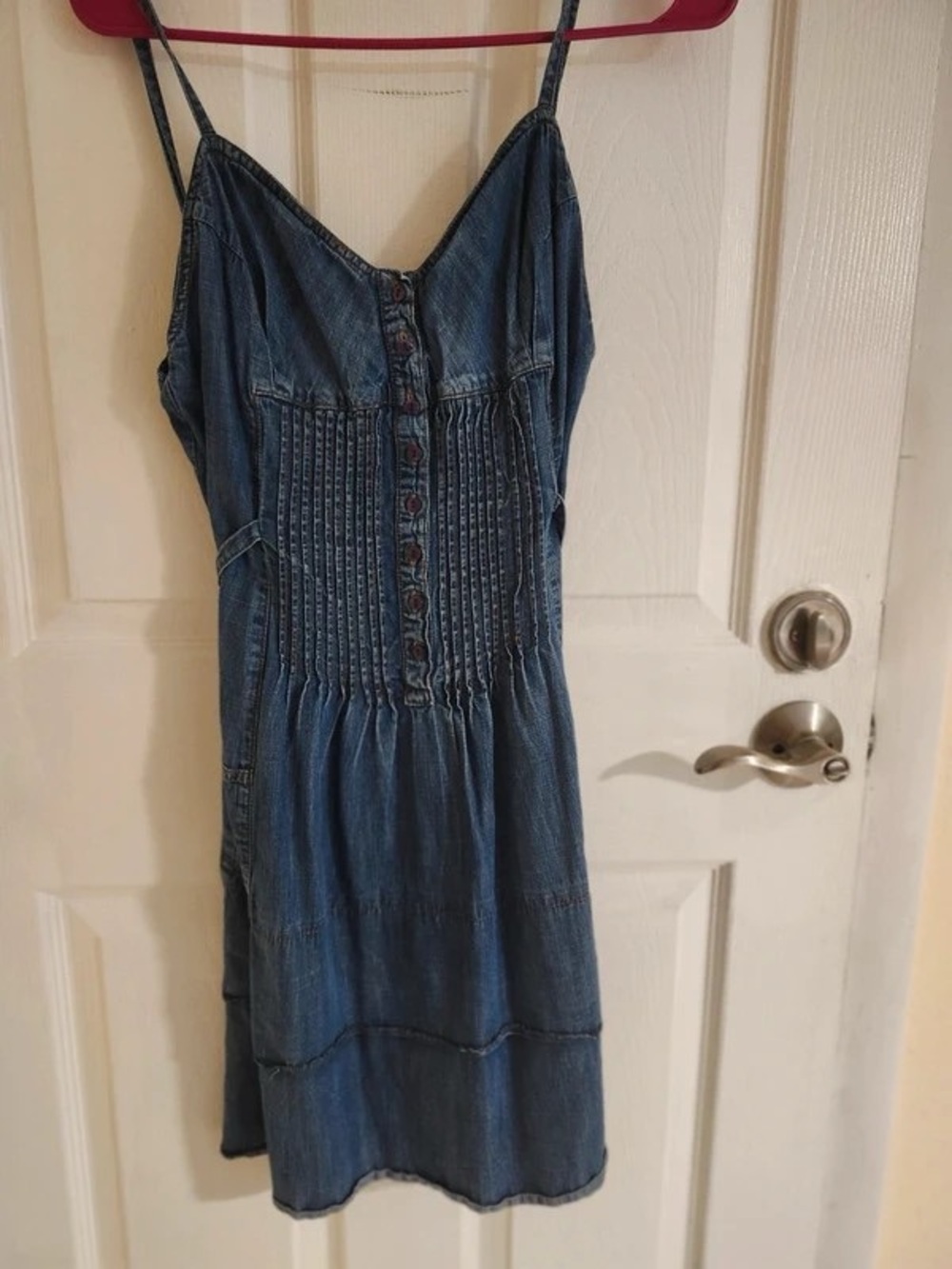 Sleeveless Blue Denim Midi Dress with Pintuck Front